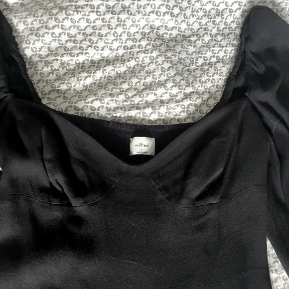 black aritzia long sleeve mini dress - Picture 3 of 3